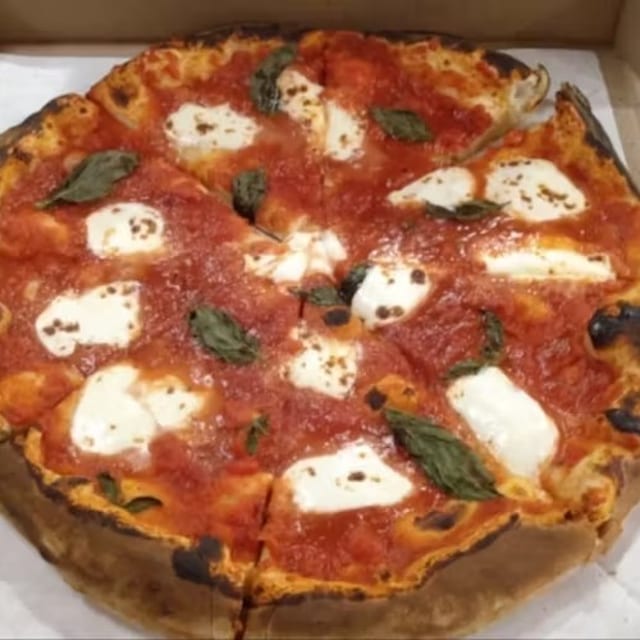 Margherita Pizza.
